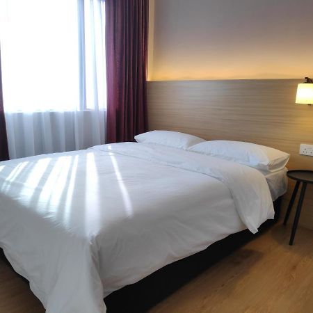 Ez Suites Bandar Seri Begawan Extérieur photo